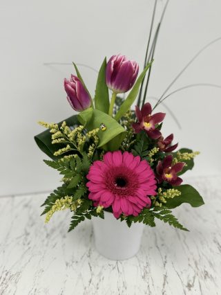 Arrangement Gerber Daisy Orchid Dark Pink