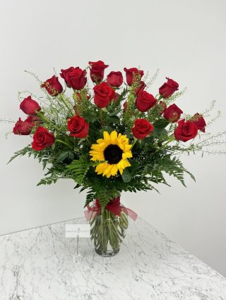 Vase Rose Sunflower Red Yellow Bold